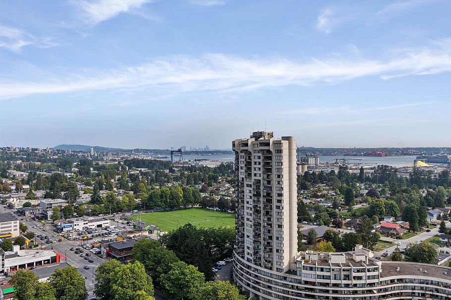 2201 1632 Lions Gate Lane North Vancouver, BC - 34