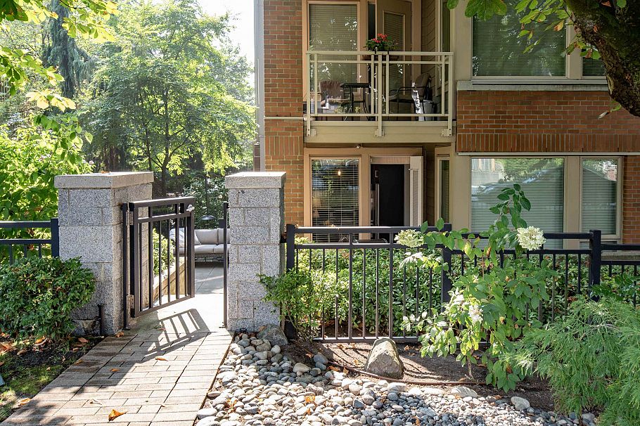 116 119 W 22nd Street North Vancouver, BC - 38