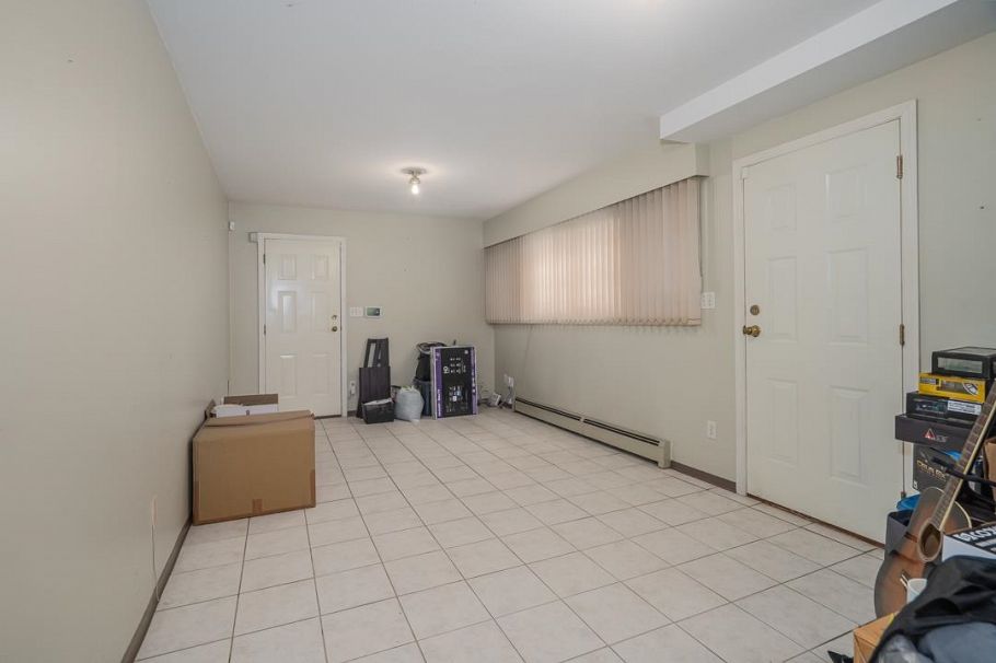 3240 Clive Avenue Vancouver, BC - 35