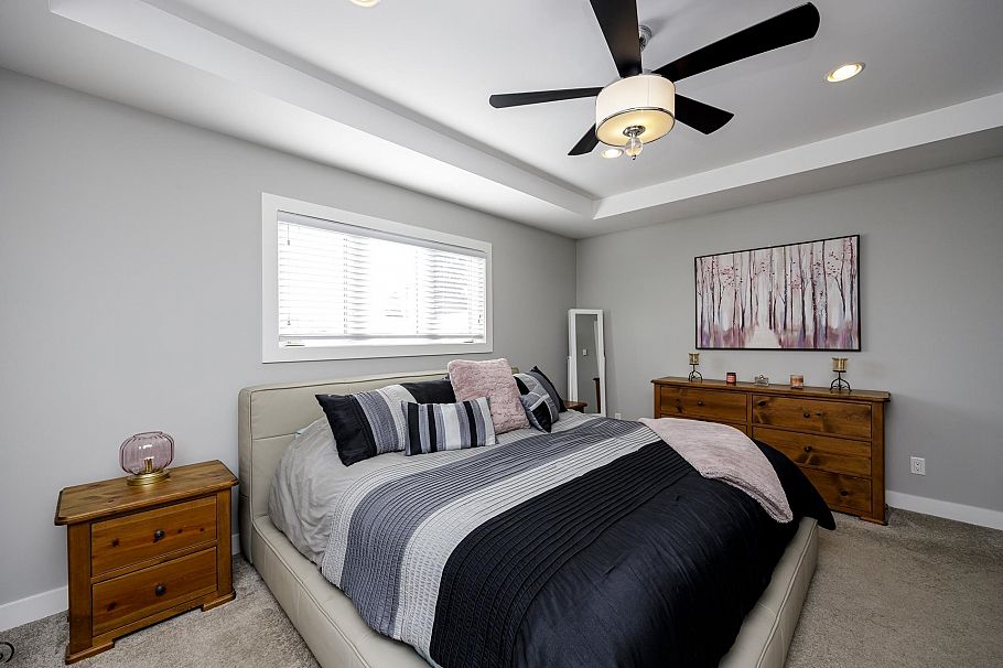 887 E 17th Street North Vancouver, BC - 16