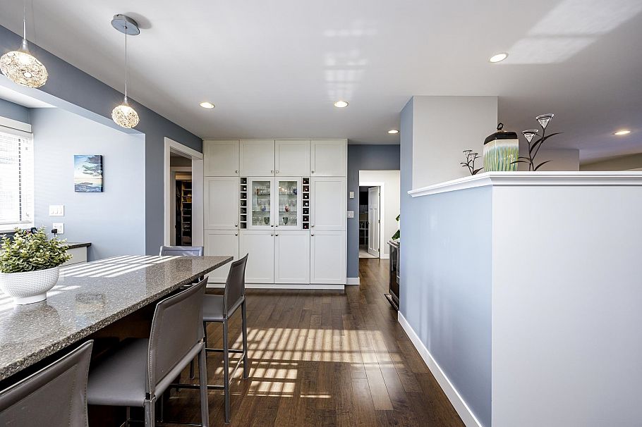 887 E 17th Street North Vancouver, BC - 10