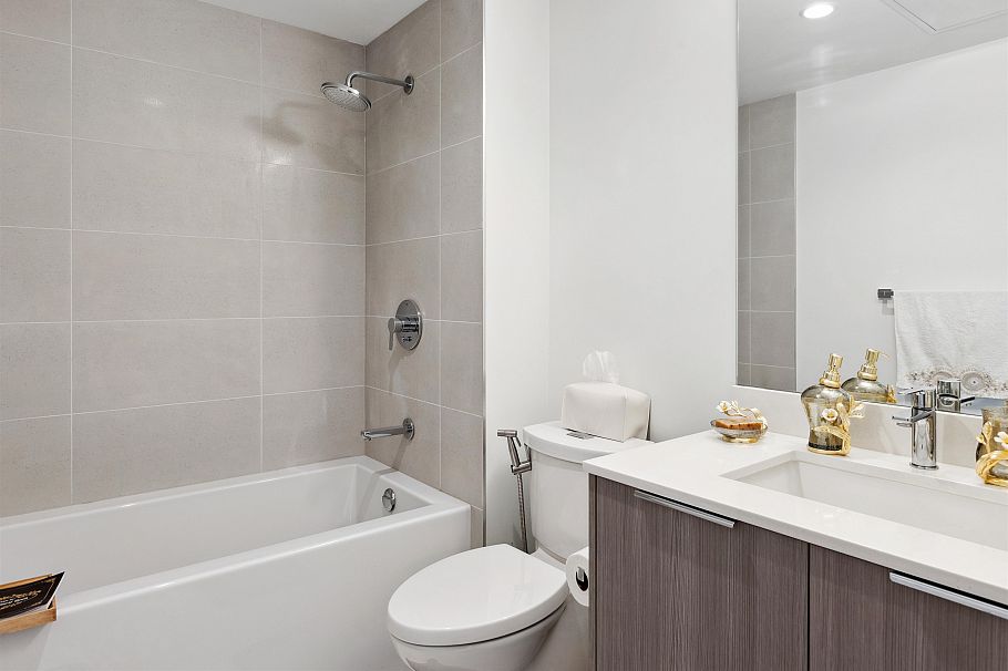 1207 1471 Hunter Street North Vancouver, BC - 22