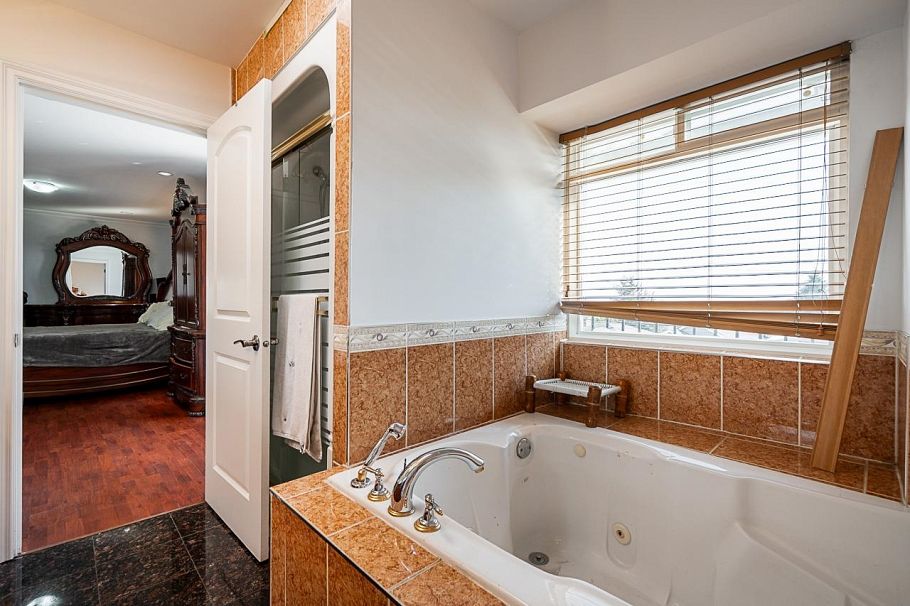 1306 E 60 Avenue Vancouver, BC - 21