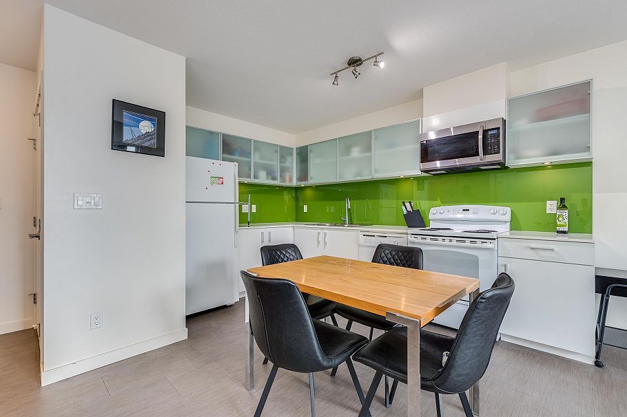 608 66 W Cordova Street Vancouver, BC - 3