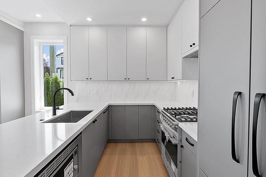 4041 St. Catherines Street Vancouver, BC - 8