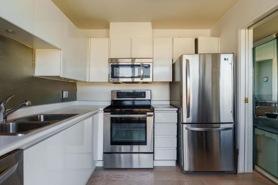 2203 120 W 2nd Street North Vancouver, BC - 8