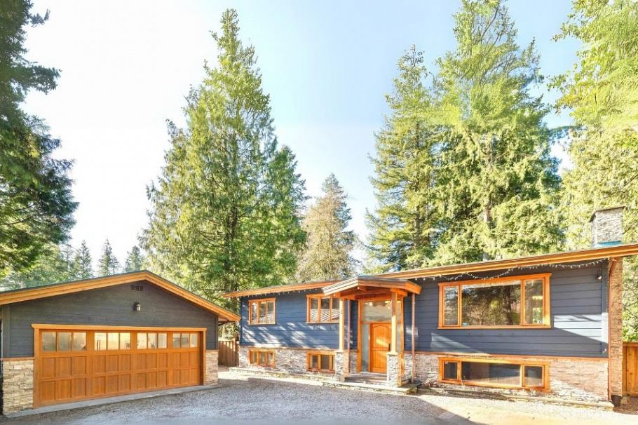 4793 Capilano Road North Vancouver, BC - 4