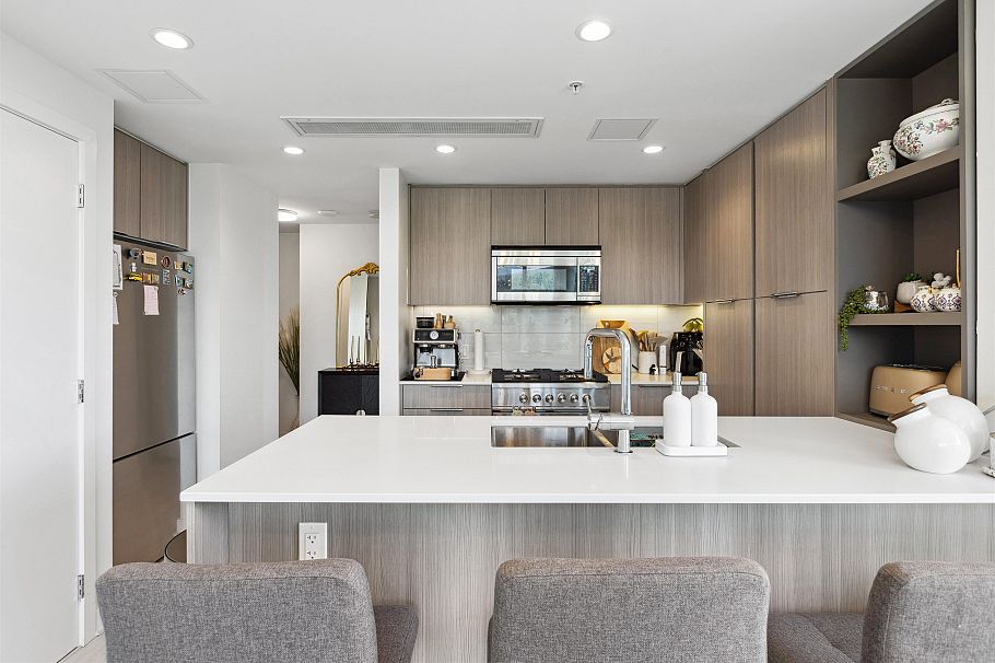 1207 1471 Hunter Street North Vancouver, BC - 13