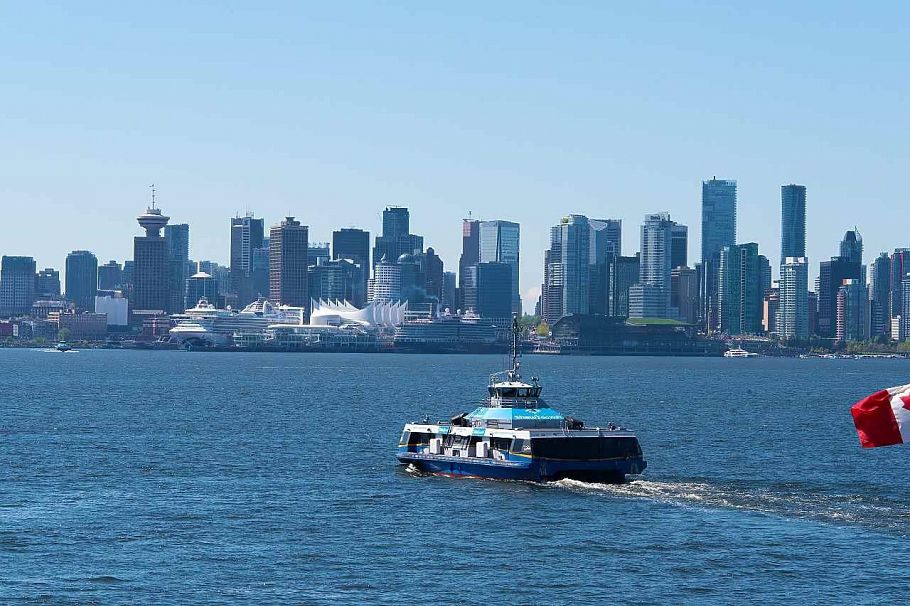 116 119 W 22nd Street North Vancouver, BC - 33