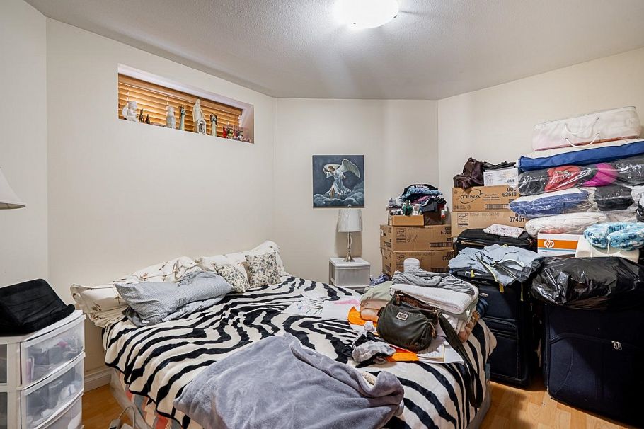 1306 E 60 Avenue Vancouver, BC - 35