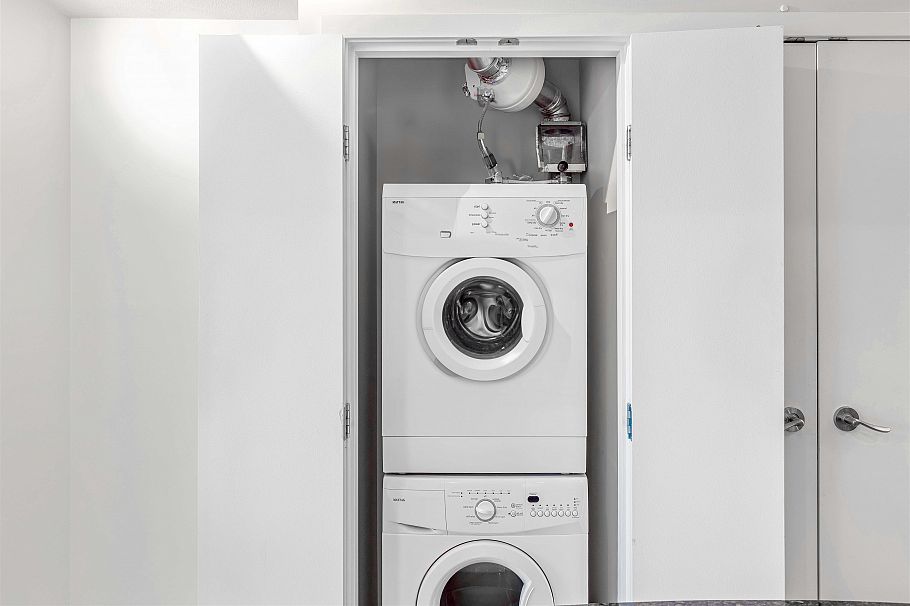 602 683 W Victoria Park North Vancouver, BC - 23