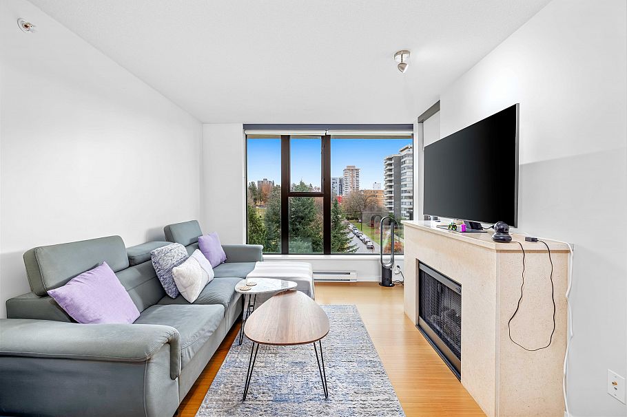 602 683 W Victoria Park North Vancouver, BC - 4