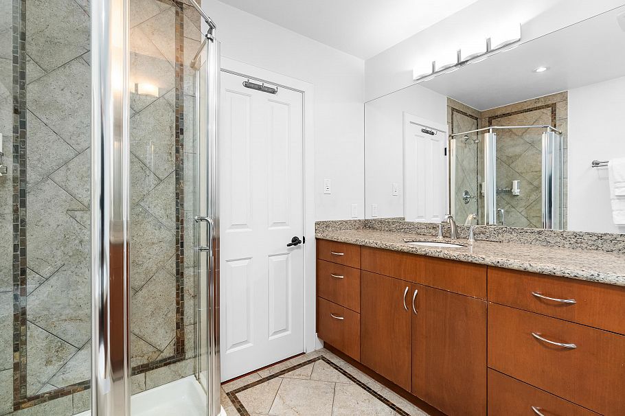 4793 Capilano Road North Vancouver, BC - 34