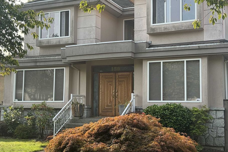 150 W 44th Avenue Vancouver, BC - 2