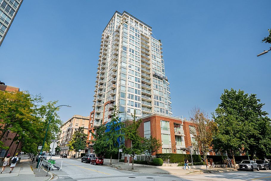 1804 550 Taylor Street Vancouver, BC - 1