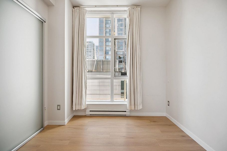 1206 1205 Howe Street Vancouver, BC - 19