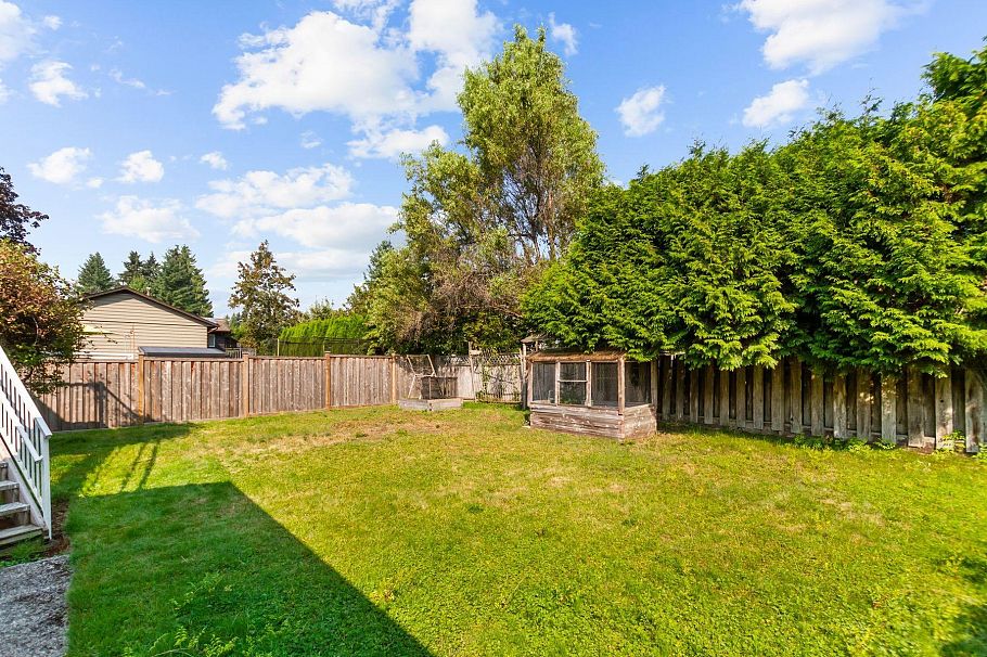 1728 Westover Road North Vancouver, BC - 23