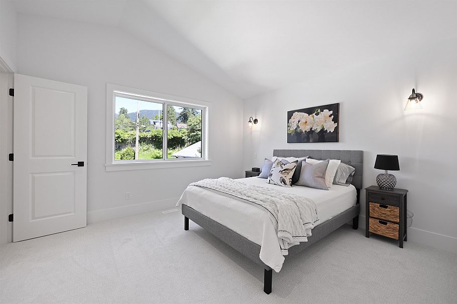 338 W 24th Street North Vancouver, BC - 21