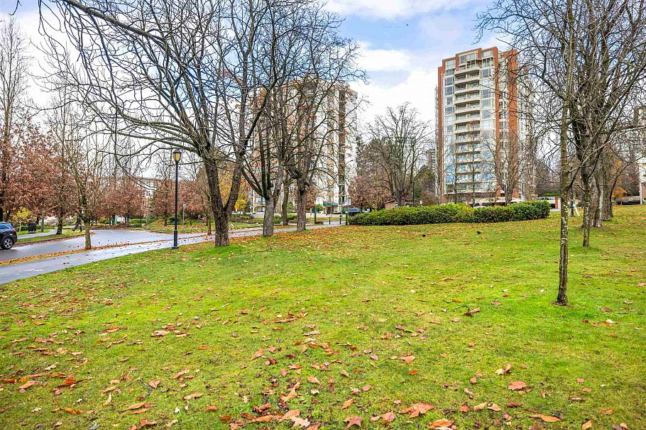 602 683 W Victoria Park North Vancouver, BC - 27