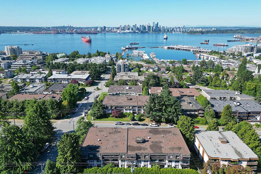 305 310 W 3rd Street North Vancouver, BC - 24