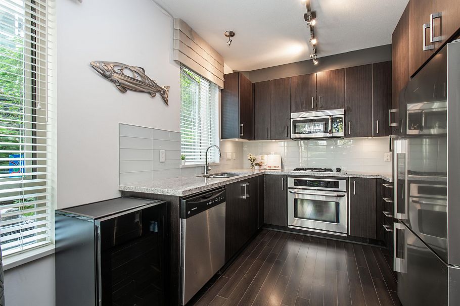 116 119 W 22nd Street North Vancouver, BC - 8