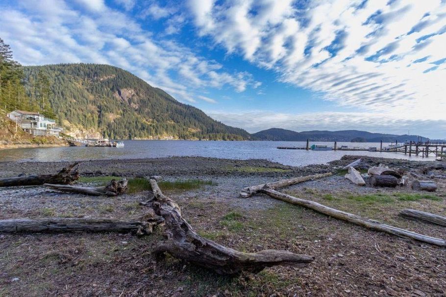 26 Brighton Beach North Vancouver, BC - 35