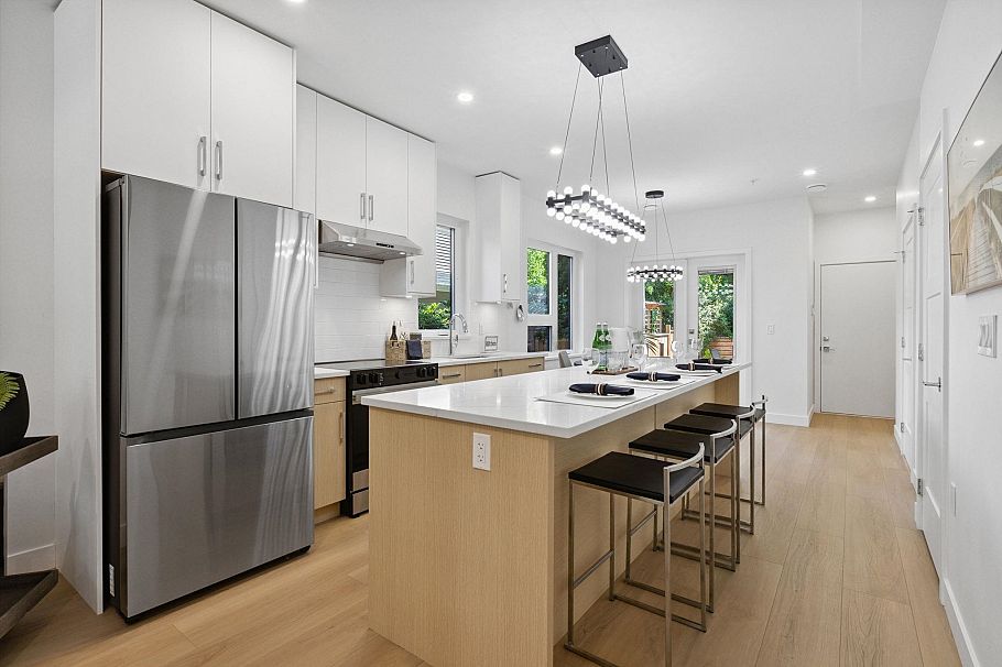 846 St. Denis Avenue North Vancouver, BC - 7