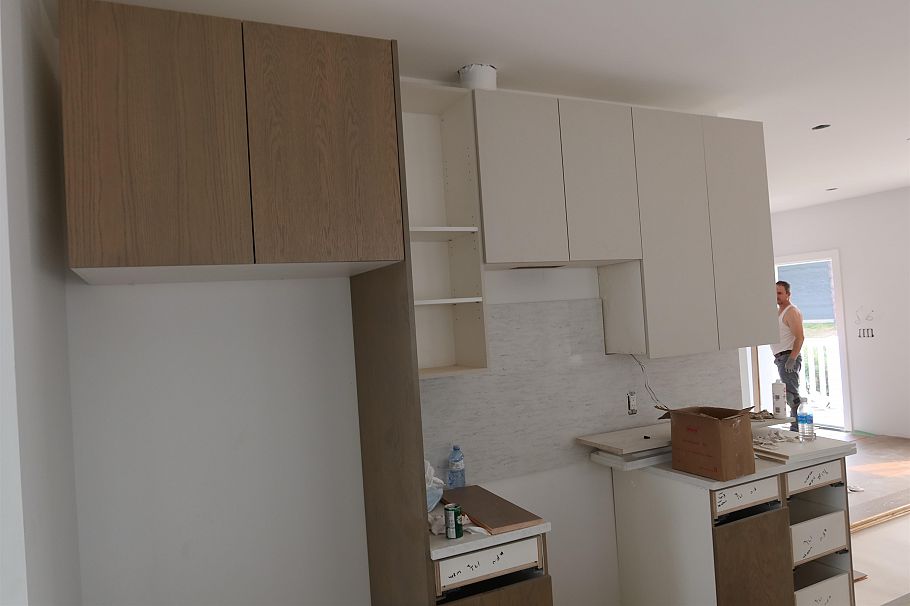 A 2735 W 8th Avenue Vancouver, BC - 11