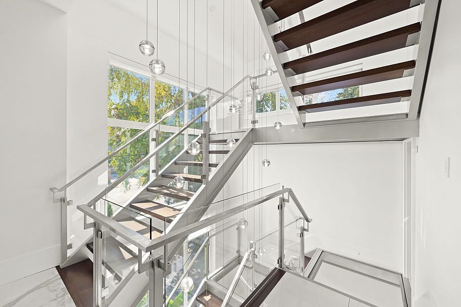 4623 W 4th Avenue Vancouver, BC - 28