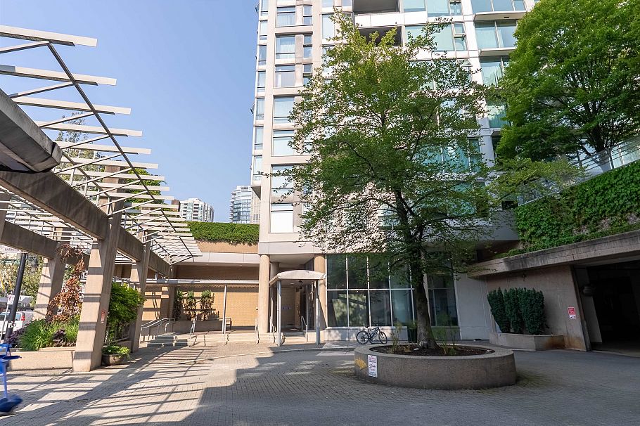 1203 1008 Cambie Street Vancouver, BC - 9