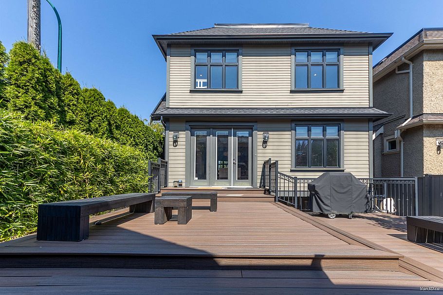 4698 W 11th Avenue Vancouver, BC - 28