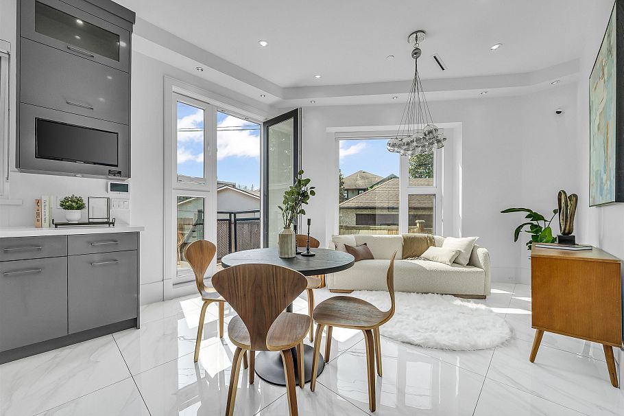 90 W 27th Avenue Vancouver, BC - 12