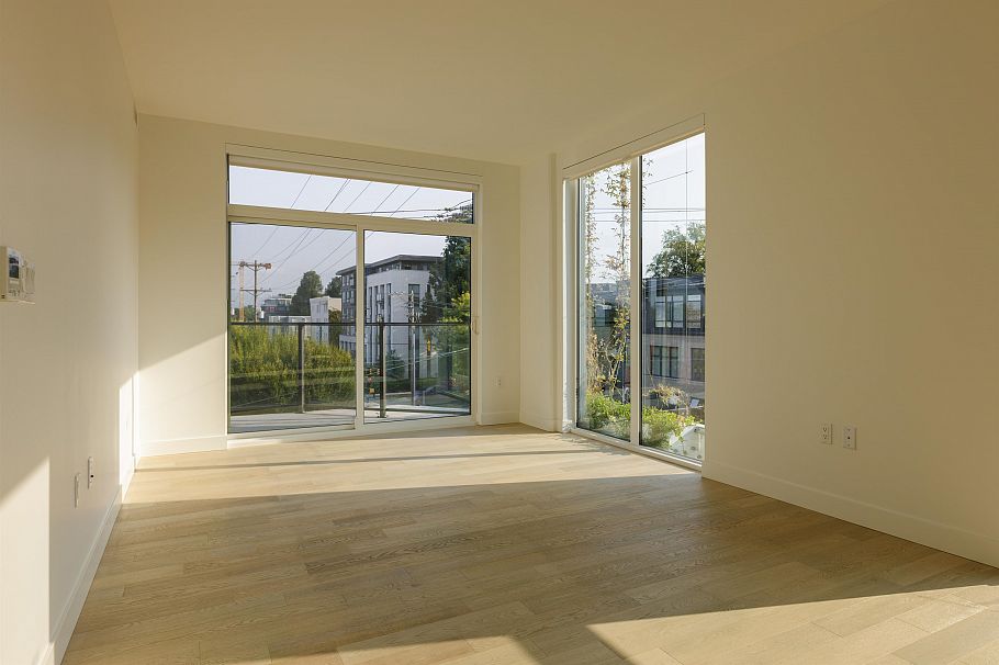 402 2888 Arbutus Street Vancouver, BC - 1