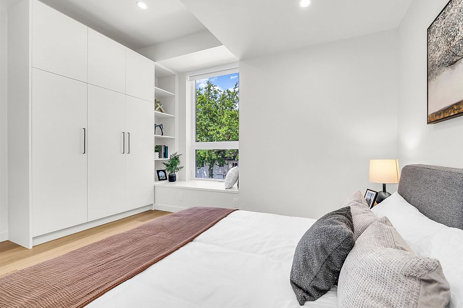 1 1120 E 23rd Avenue Vancouver, BC - 27