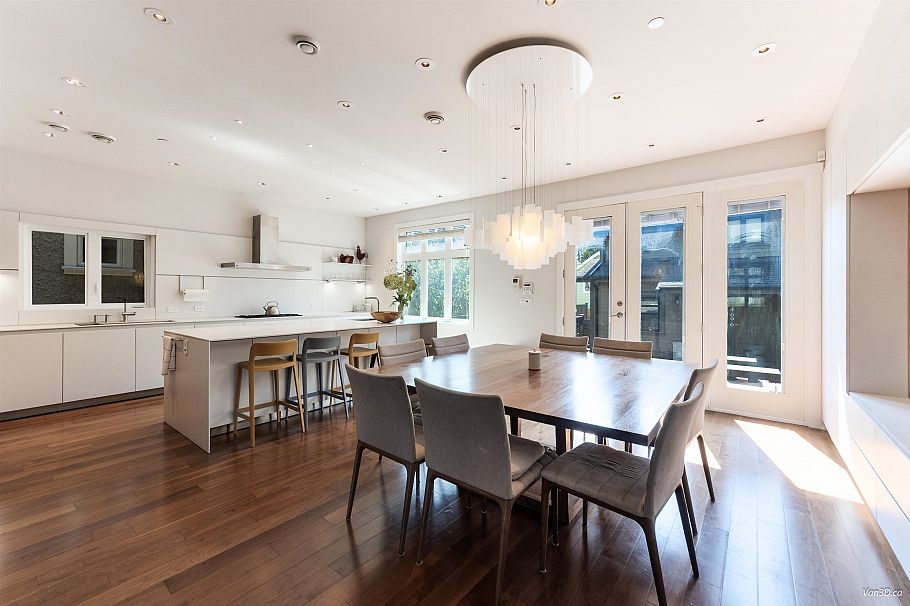 4698 W 11th Avenue Vancouver, BC - 11