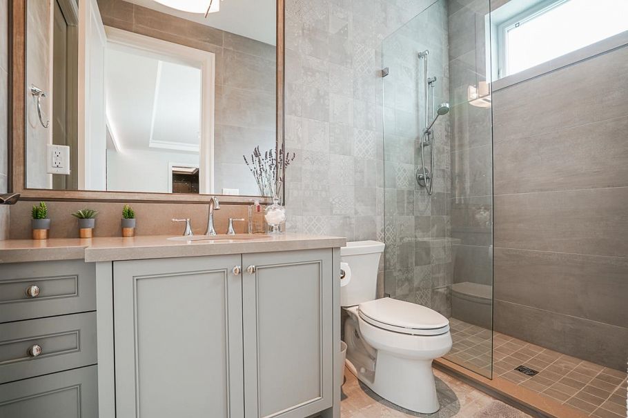 3530 W 34th Avenue Vancouver, BC - 21