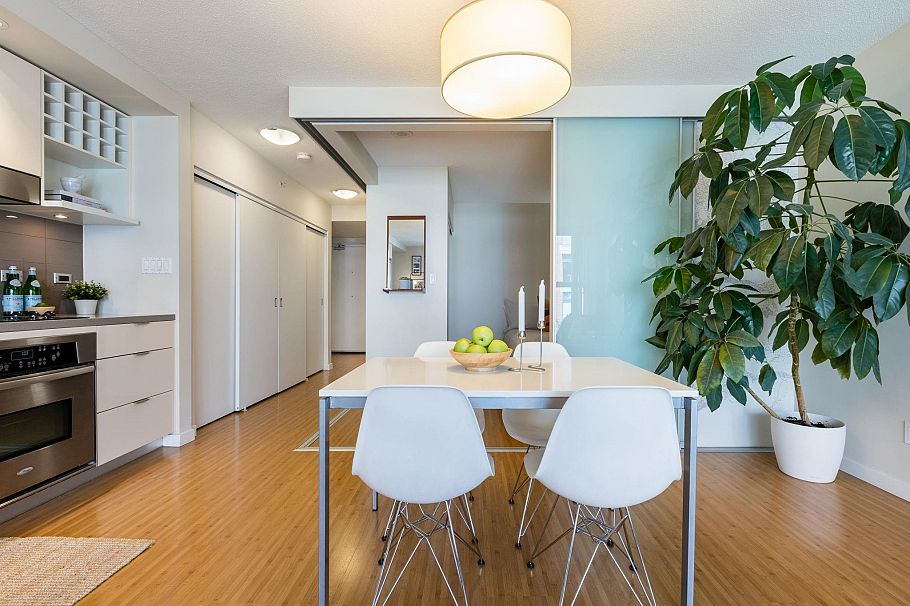 507 168 Powell Street Vancouver, BC - 8