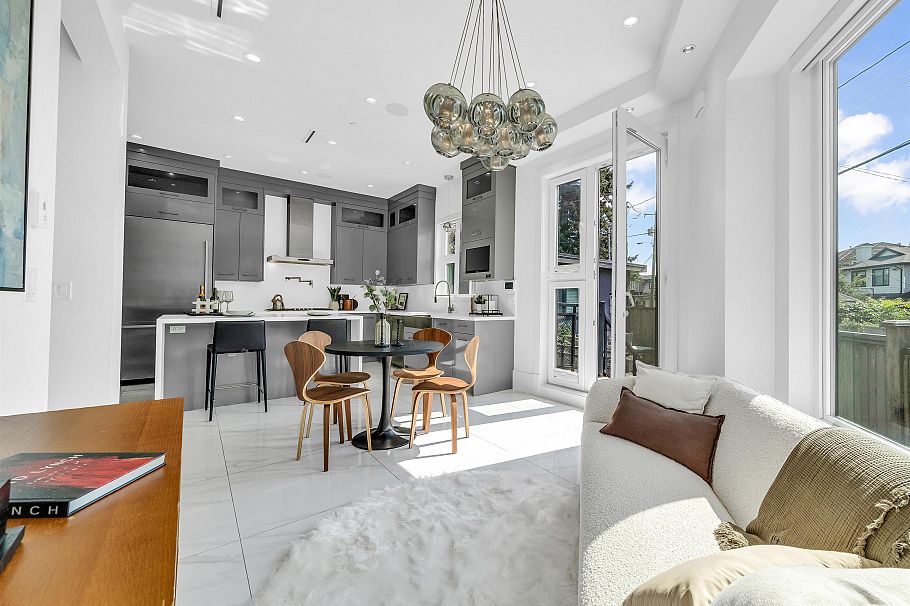 90 W 27th Avenue Vancouver, BC - 11