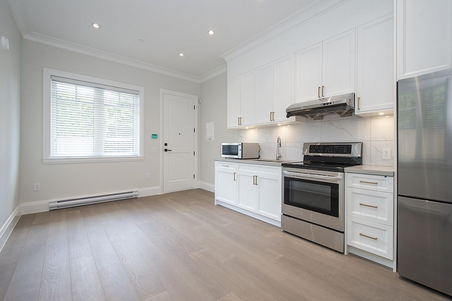 3946 W 30th Avenue Vancouver, BC - 29