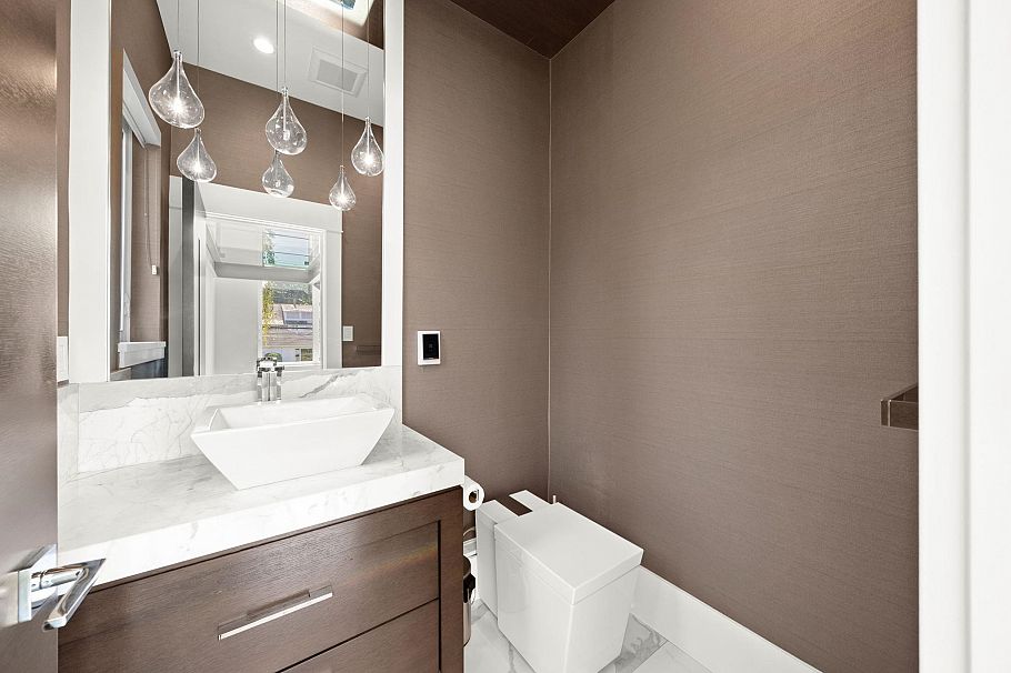 4623 W 4th Avenue Vancouver, BC - 29