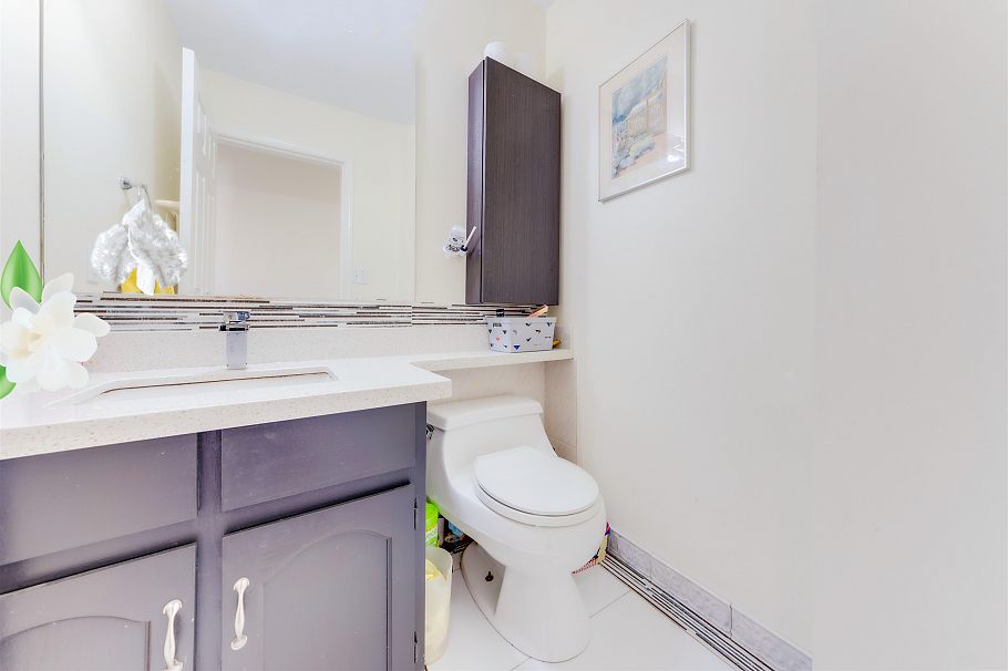 75 E 56th Avenue Vancouver, BC - 22