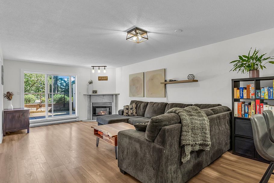 305 1500 Ostler Court North Vancouver, BC - 12