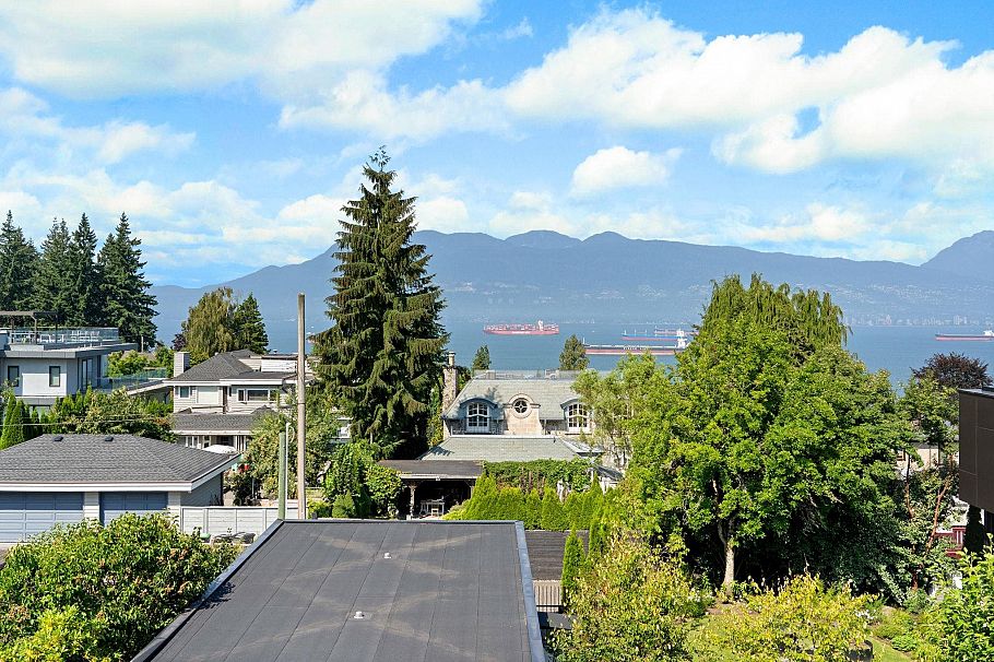 4623 W 4th Avenue Vancouver, BC - 36