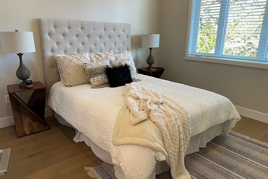 344 E 17th Street North Vancouver, BC - 14