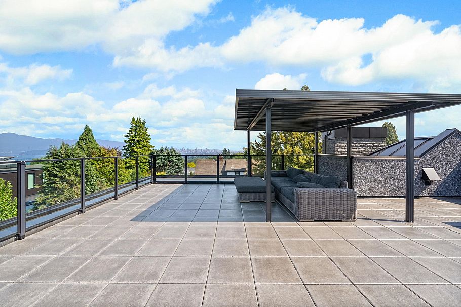 4623 W 4th Avenue Vancouver, BC - 35