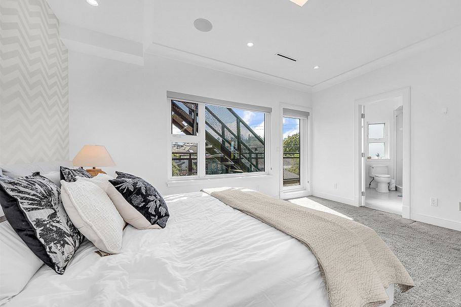 90 W 27th Avenue Vancouver, BC - 17