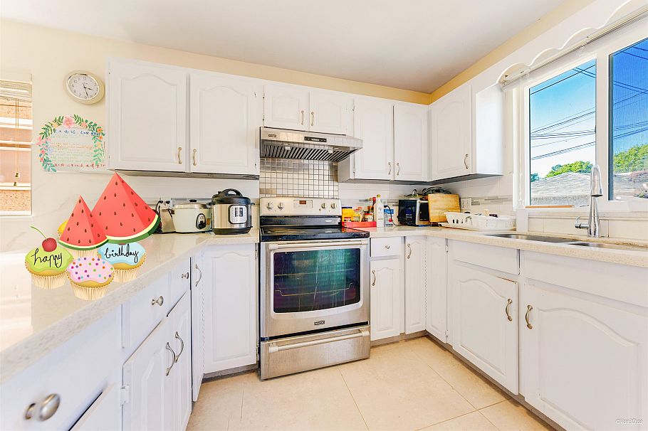 75 E 56th Avenue Vancouver, BC - 15