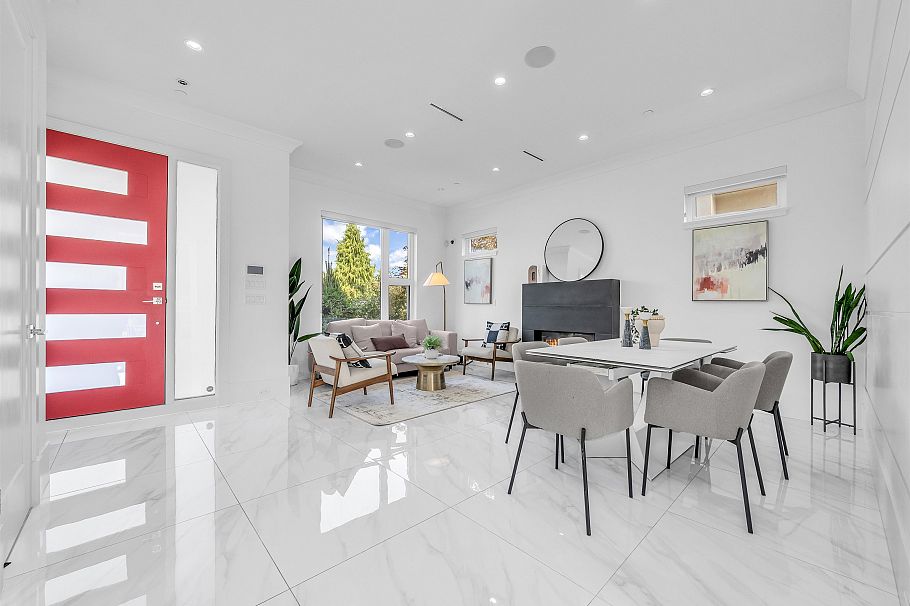 90 W 27th Avenue Vancouver, BC - 2