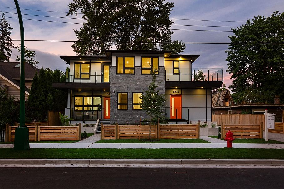 846 St. Denis Avenue North Vancouver, BC - 27