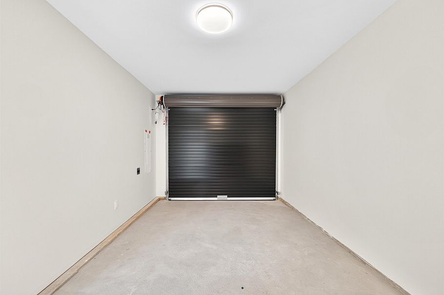 1 1120 E 23rd Avenue Vancouver, BC - 39